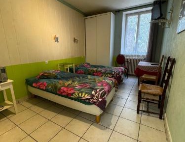 Studio Apartment