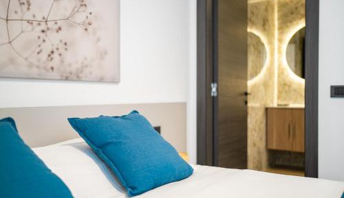 Double or Twin Room with Private Bathroom