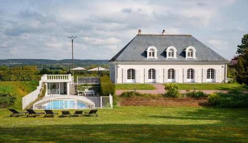 Six-Bedroom House