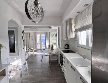 King Suite with Sea View
