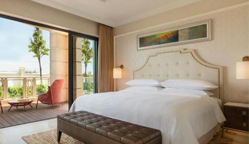 Garden Suite, 1 Bedroom Suite, 1 King, Garden view