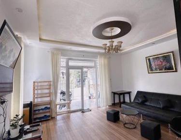 Seven-Bedroom House