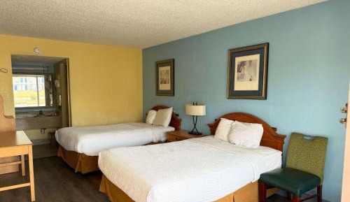 Double Room with Two Double Beds - Smoking