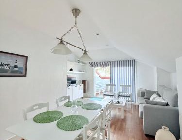 Two-Bedroom Apartment with Terrace and Sea View