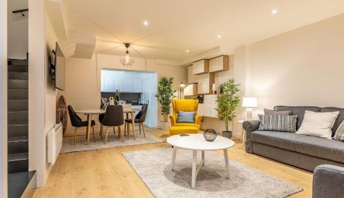 Three-Bedroom Holiday Home 