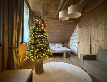 Three-Bedroom Vacation Home 