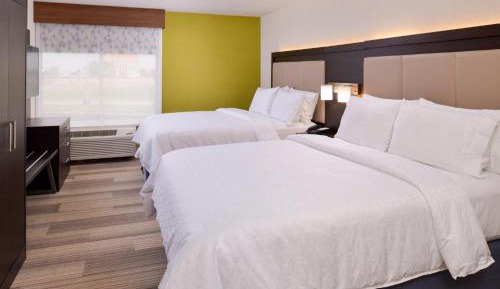 Standard Queen Room with Two Queen Beds