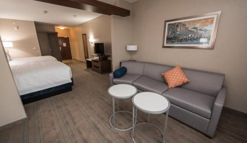 Suite with Two Queen Beds and Sofa Bed 