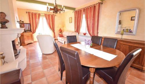 Five-Bedroom Holiday Home