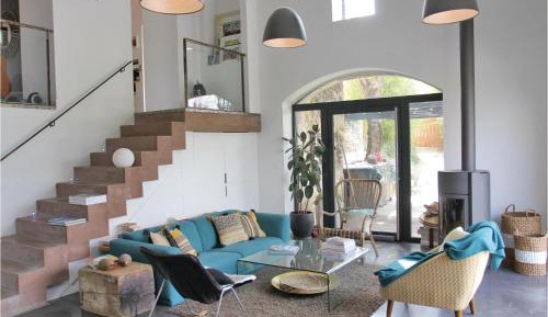 Five-Bedroom Holiday Home