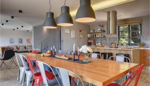 Five-Bedroom Holiday Home