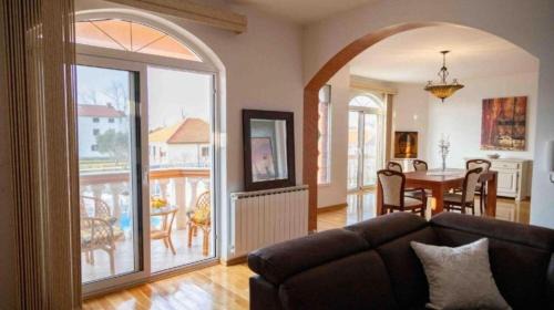 Four-Bedroom Holiday Home