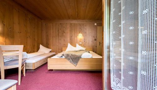 Basic Triple Room