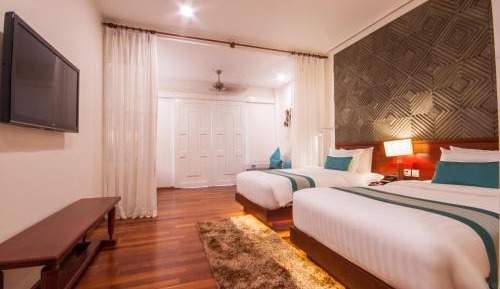Landmark Twin Room