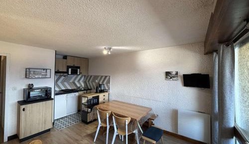 Apartment (4 Adults)