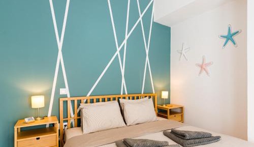 One-Bedroom Apartment with Balcony and Mountain View  