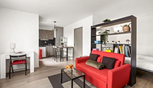 One-Bedroom Apartment