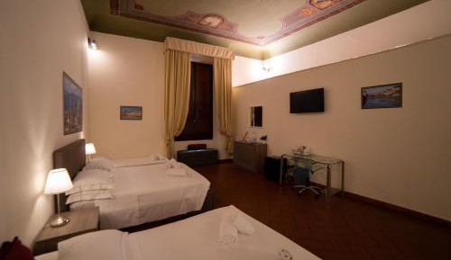 Deluxe Family Room