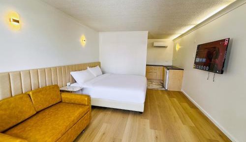 Superior King Room with Sofa