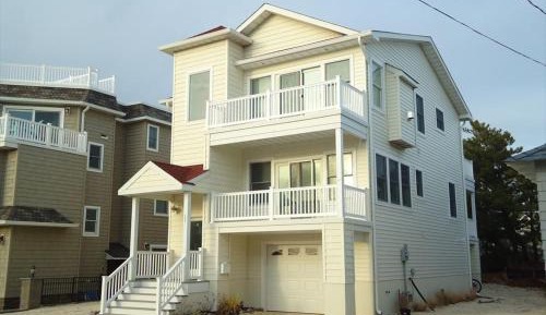 Four-Bedroom Holiday Home