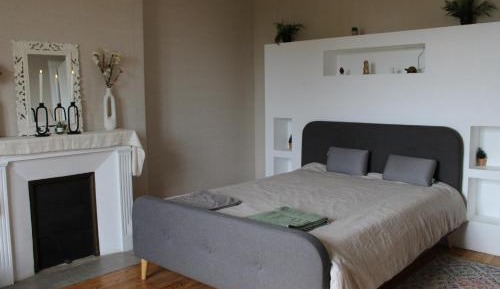 Apartment with Garden View