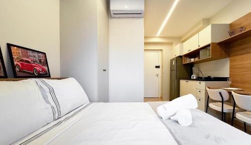 Apartment with City View
