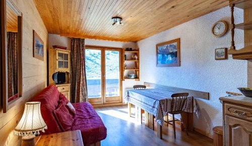 Apartment (5 Adults)