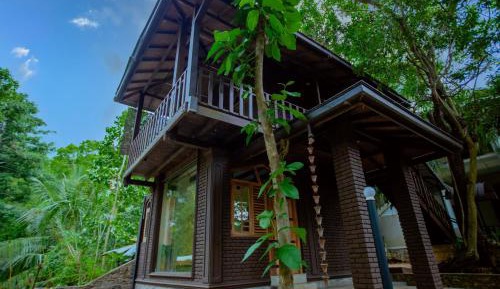 River View Luxury Tree House 