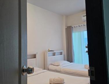 Twin Room with Balcony