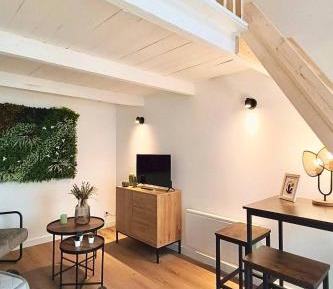 One-Bedroom Apartment with Terrace