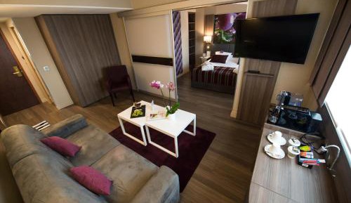 Suite with One Double Bed and Sofa Bed
