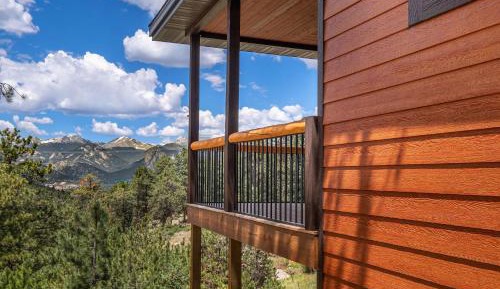 Four-Bedroom Holiday Home