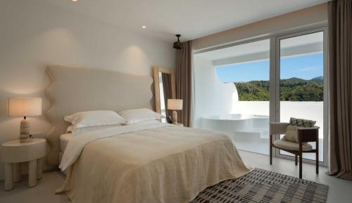 Double Room with Spa Bath