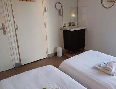 Twin Room with Sea View