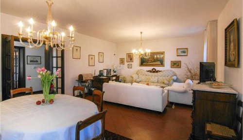 Five-Bedroom Holiday Home