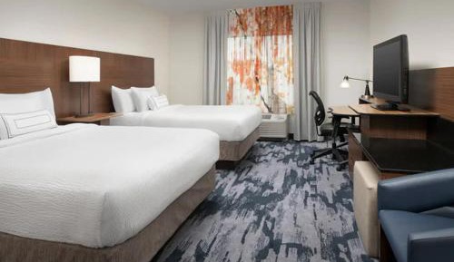 Queen Room with Two Queen Beds - Hearing Accessible
