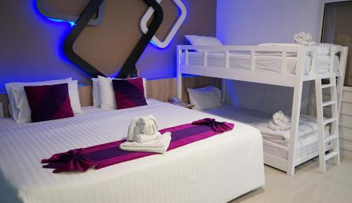Deluxe Family Room
