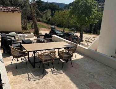 Superior One-Bedroom Apartment with Balcony