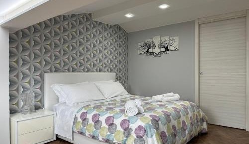 Deluxe One-Bedroom Apartment with Ocean View