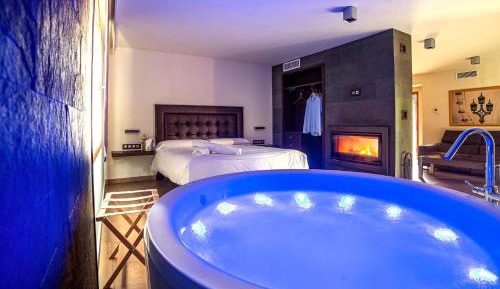 Suite with Spa Bath