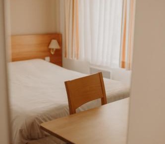 Economic Room Pavillon vue rue