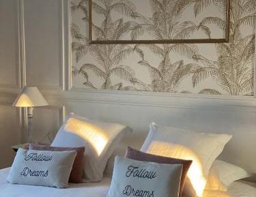 Suite with Garden View