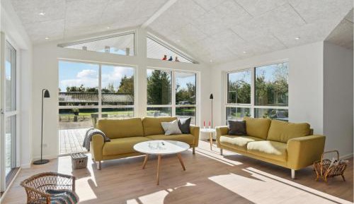 Four-Bedroom Holiday Home