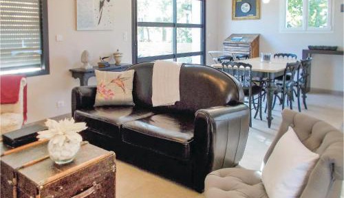 Three-Bedroom Holiday Home 