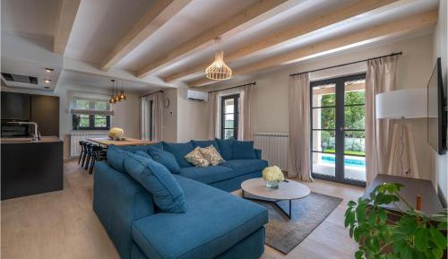 Five-Bedroom Holiday Home