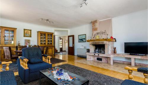 Four-Bedroom Holiday Home