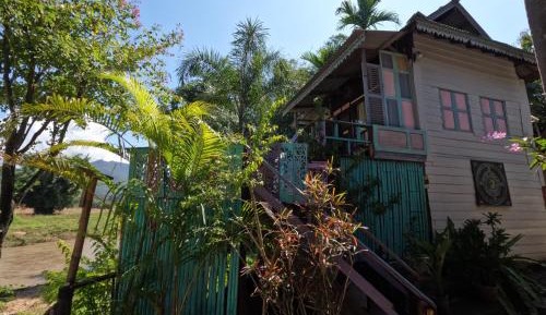 Bungalow - Water Front 