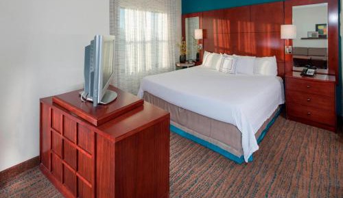 King Room with Sofa Bed