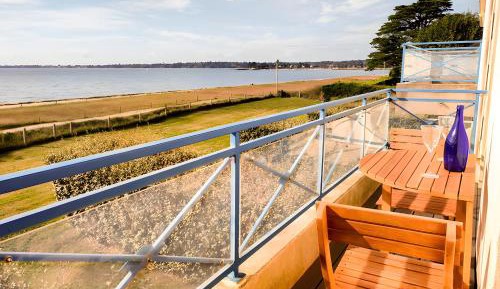 Superior One-Bedroom Apartment with Balcony