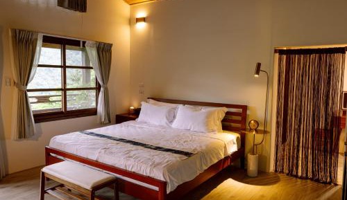 King Suite with Balcony